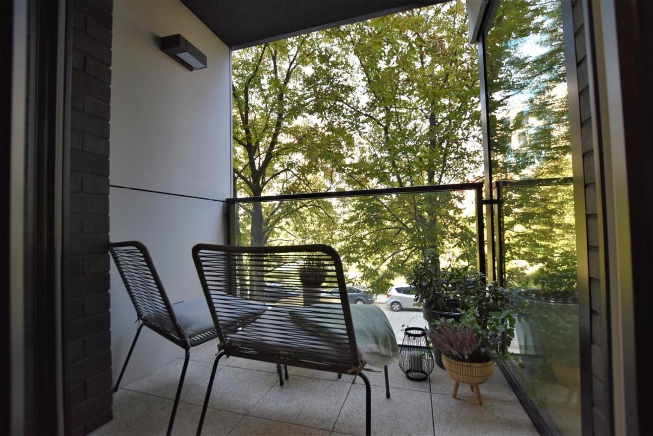 Green Apartament City Center Wroclaw Bagian luar foto