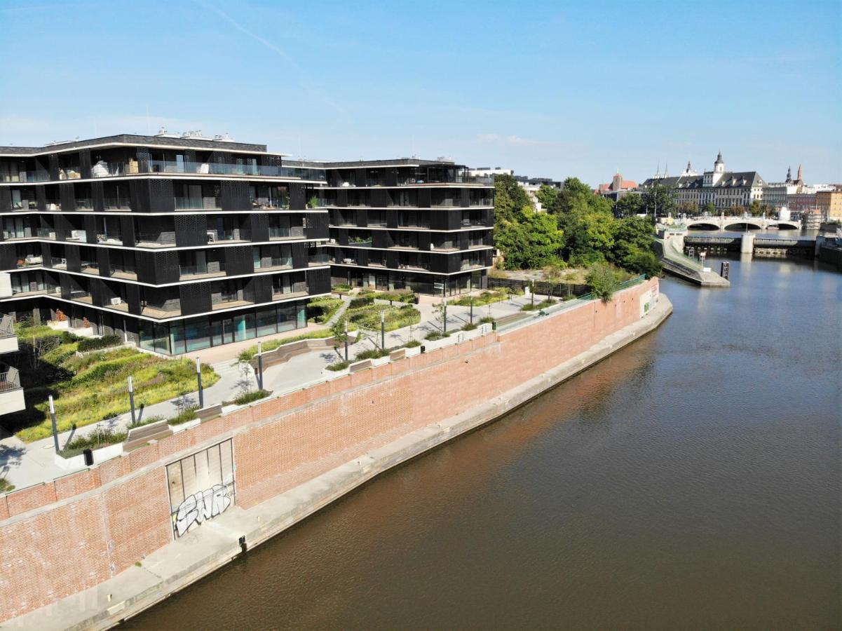 Green Apartament City Center Wroclaw Bagian luar foto