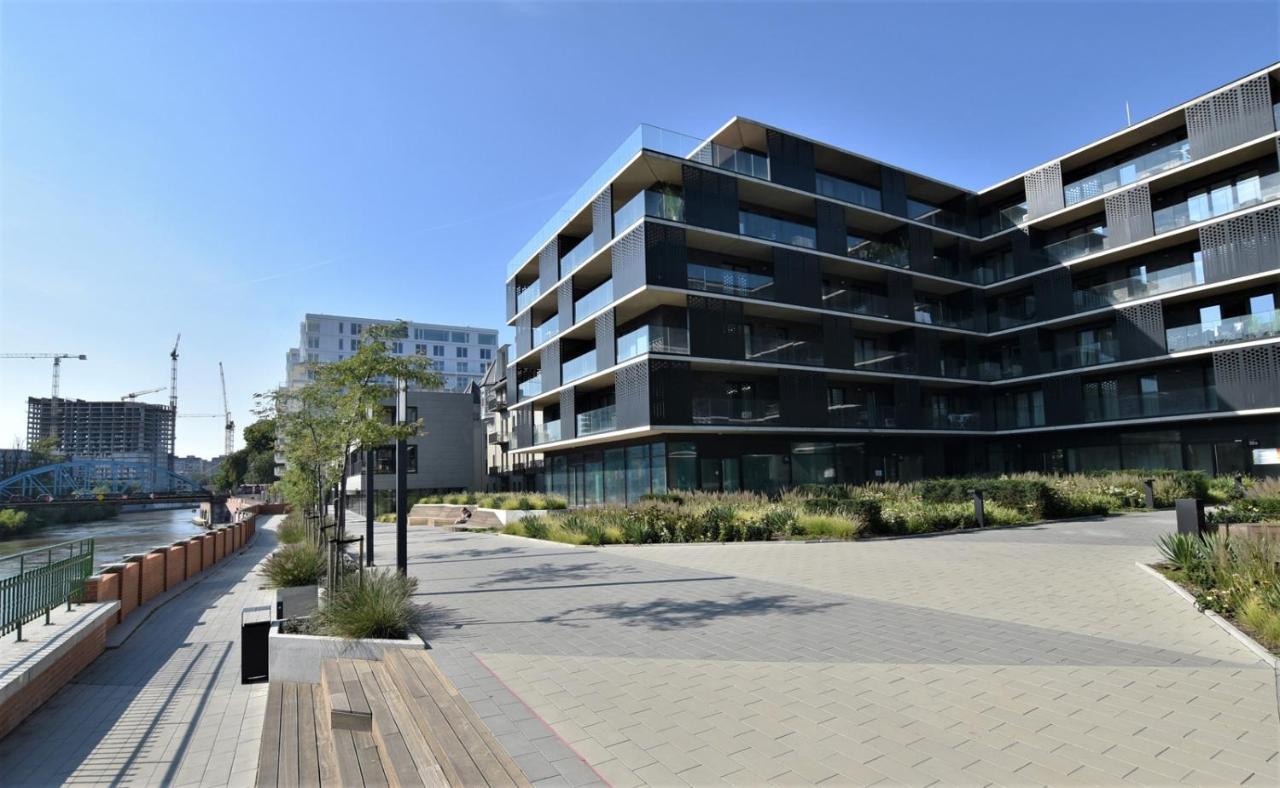 Green Apartament City Center Wroclaw Bagian luar foto